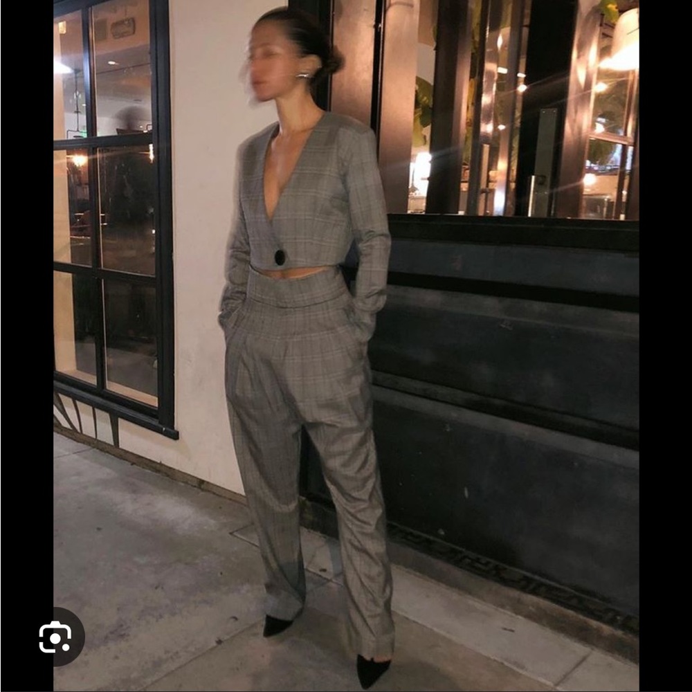 Line By K suit.